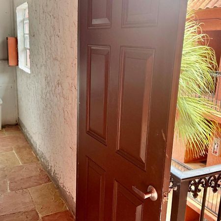 Fort Lauderdale Elegant Room Rental With Private Bath And Entrance Exterior photo